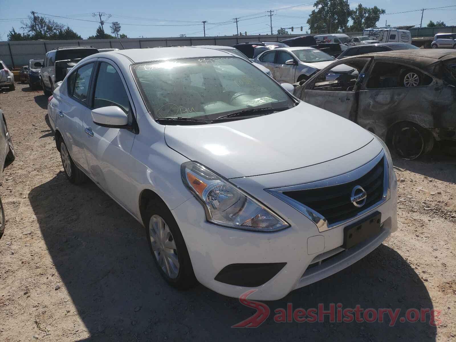 3N1CN7AP3KL865976 2019 NISSAN VERSA