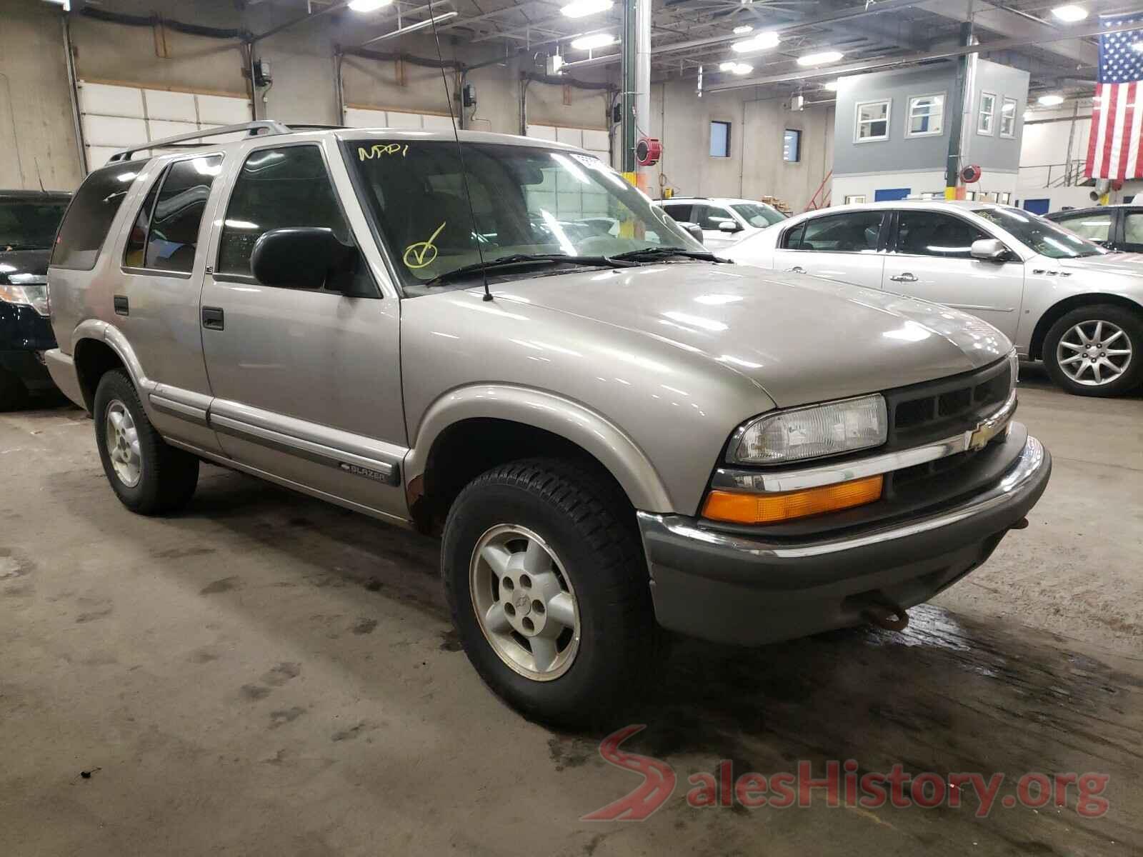 1GNDT13W11K238208 2001 CHEVROLET BLAZER