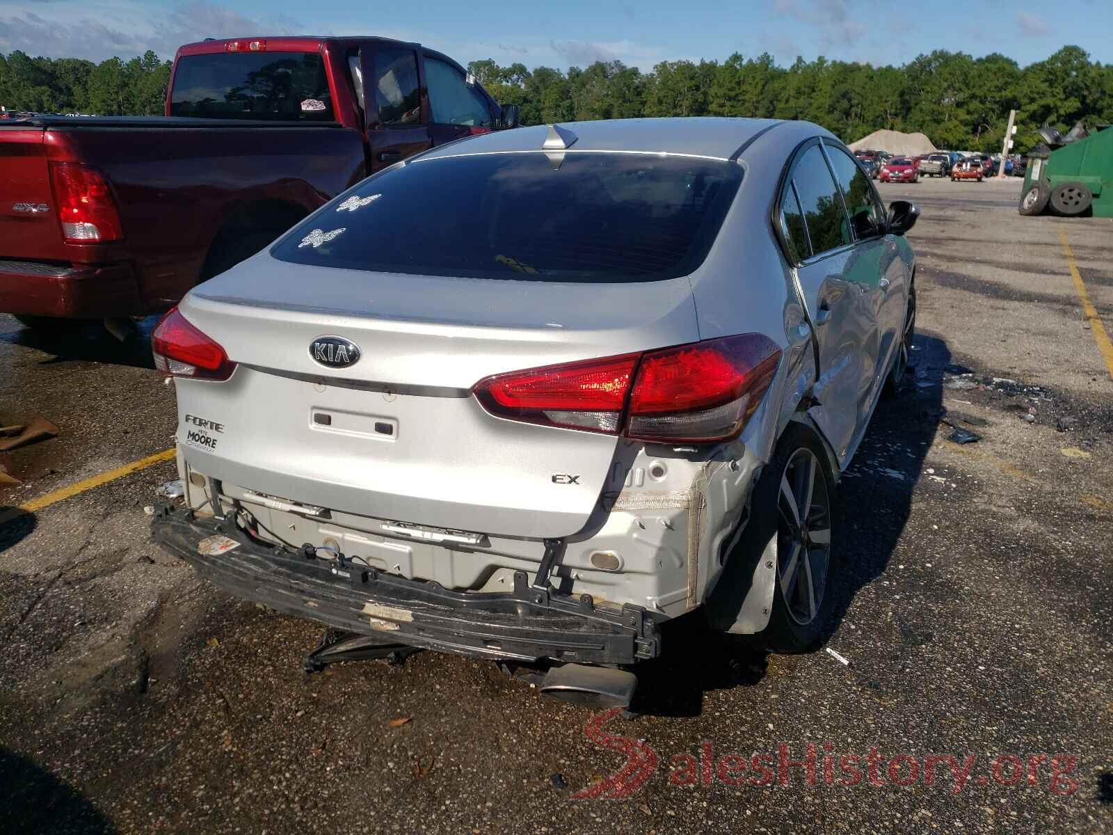 3KPFL4A84HE103468 2017 KIA FORTE