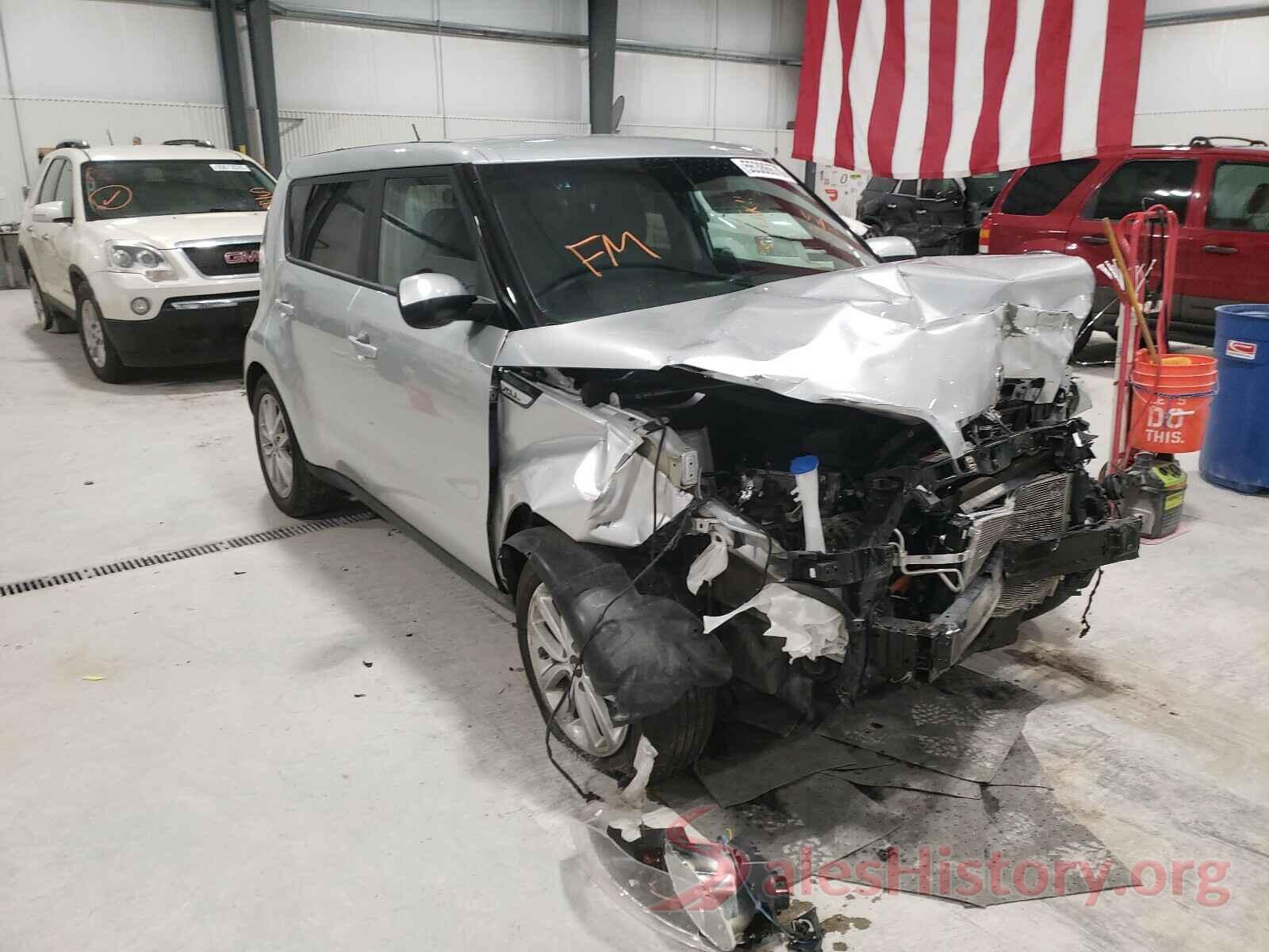 KNDJP3A56J7593576 2018 KIA SOUL