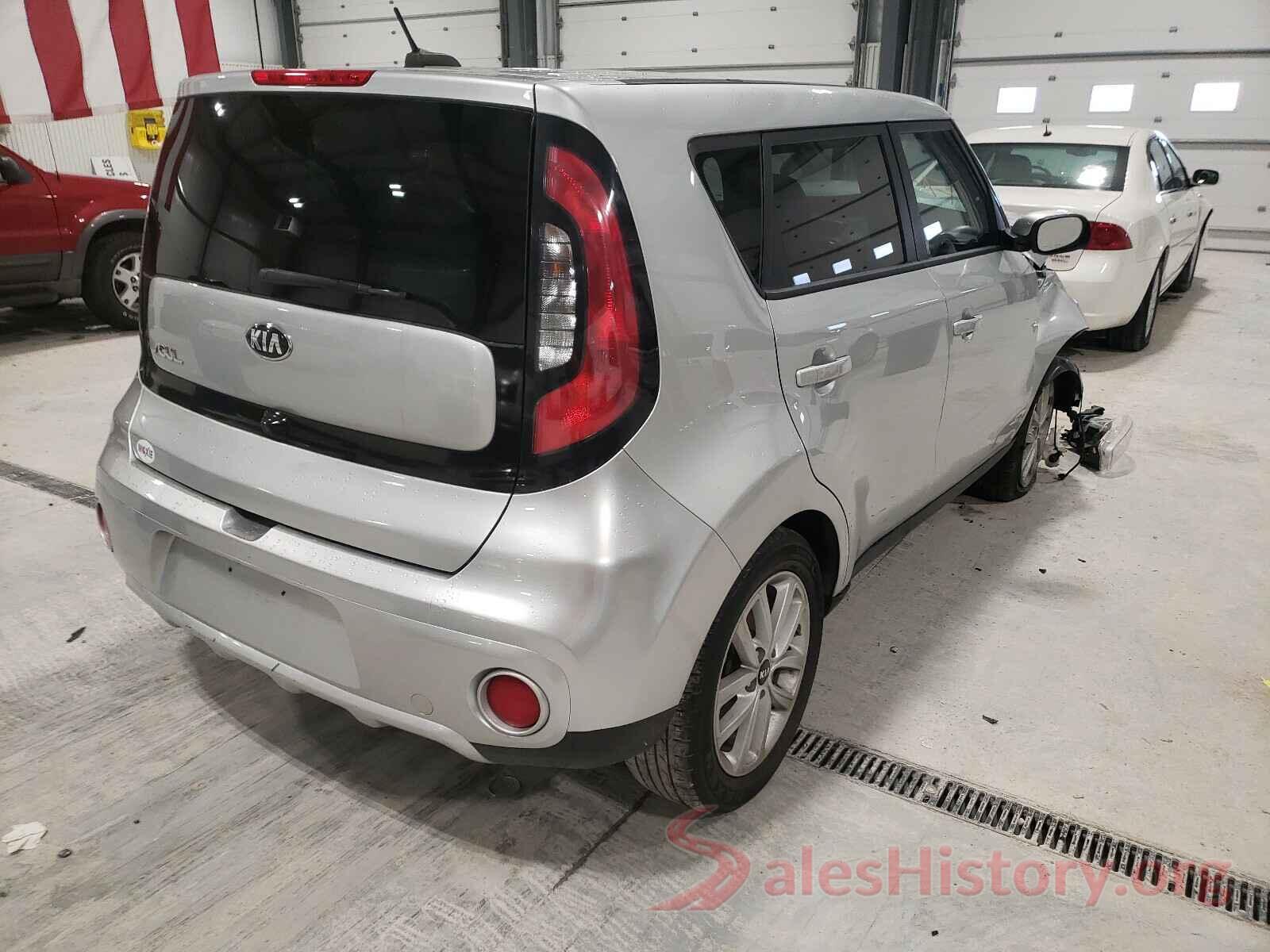 KNDJP3A56J7593576 2018 KIA SOUL