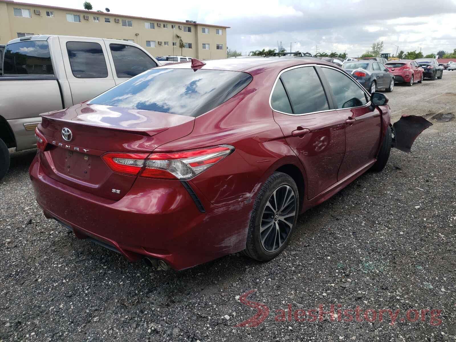 4T1B11HK7JU539836 2018 TOYOTA CAMRY