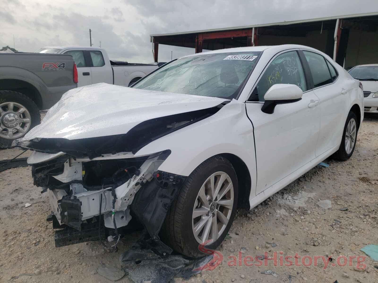 4T1C11AK1MU552892 2021 TOYOTA CAMRY