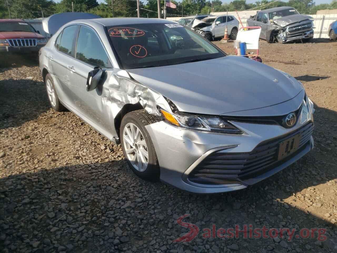 4T1C11BK4NU053357 2022 TOYOTA CAMRY