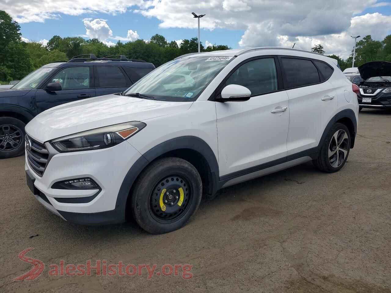 KM8J33A21HU271100 2017 HYUNDAI TUCSON