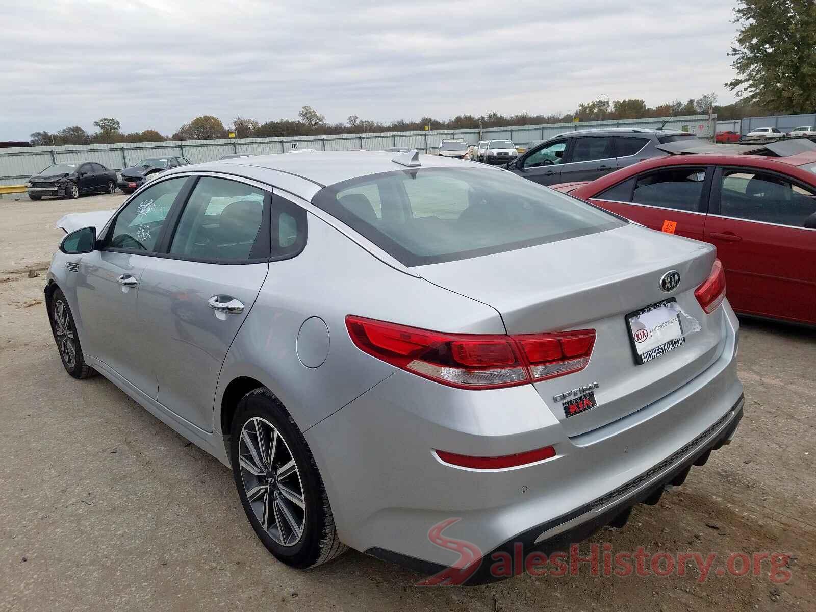 5XXGT4L32KG358611 2019 KIA OPTIMA