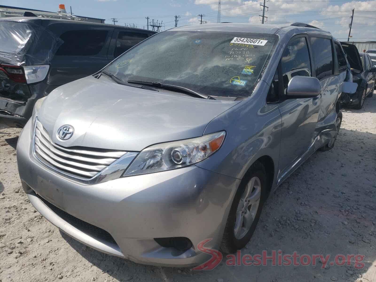 5TDKZ3DC2HS771542 2017 TOYOTA SIENNA