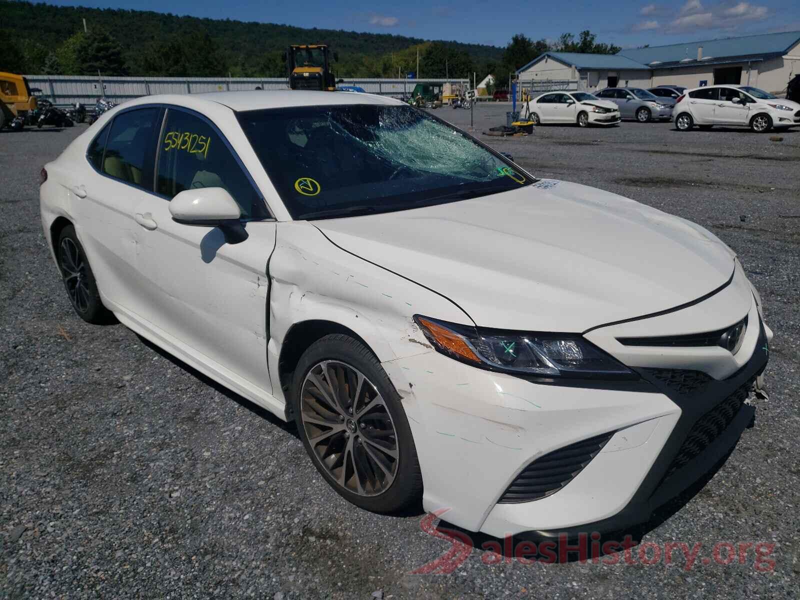 JTNB11HK8J3007615 2018 TOYOTA CAMRY