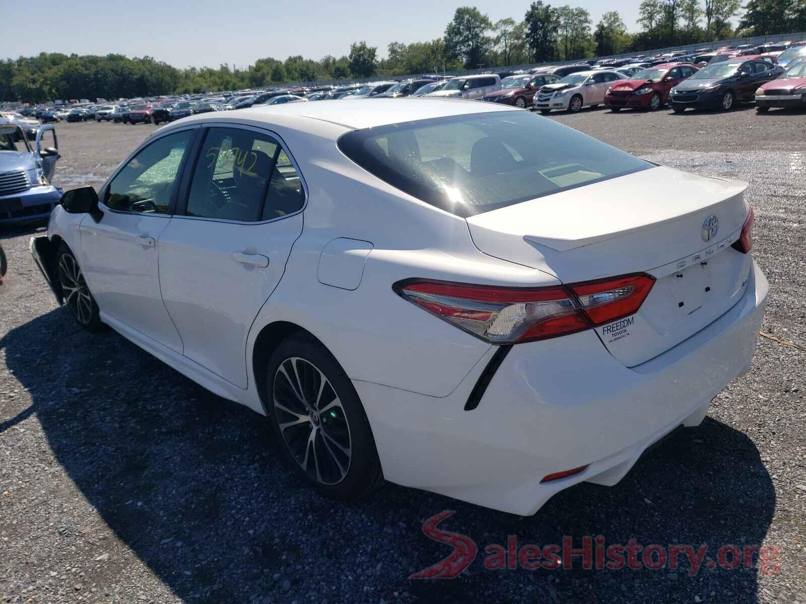 JTNB11HK8J3007615 2018 TOYOTA CAMRY