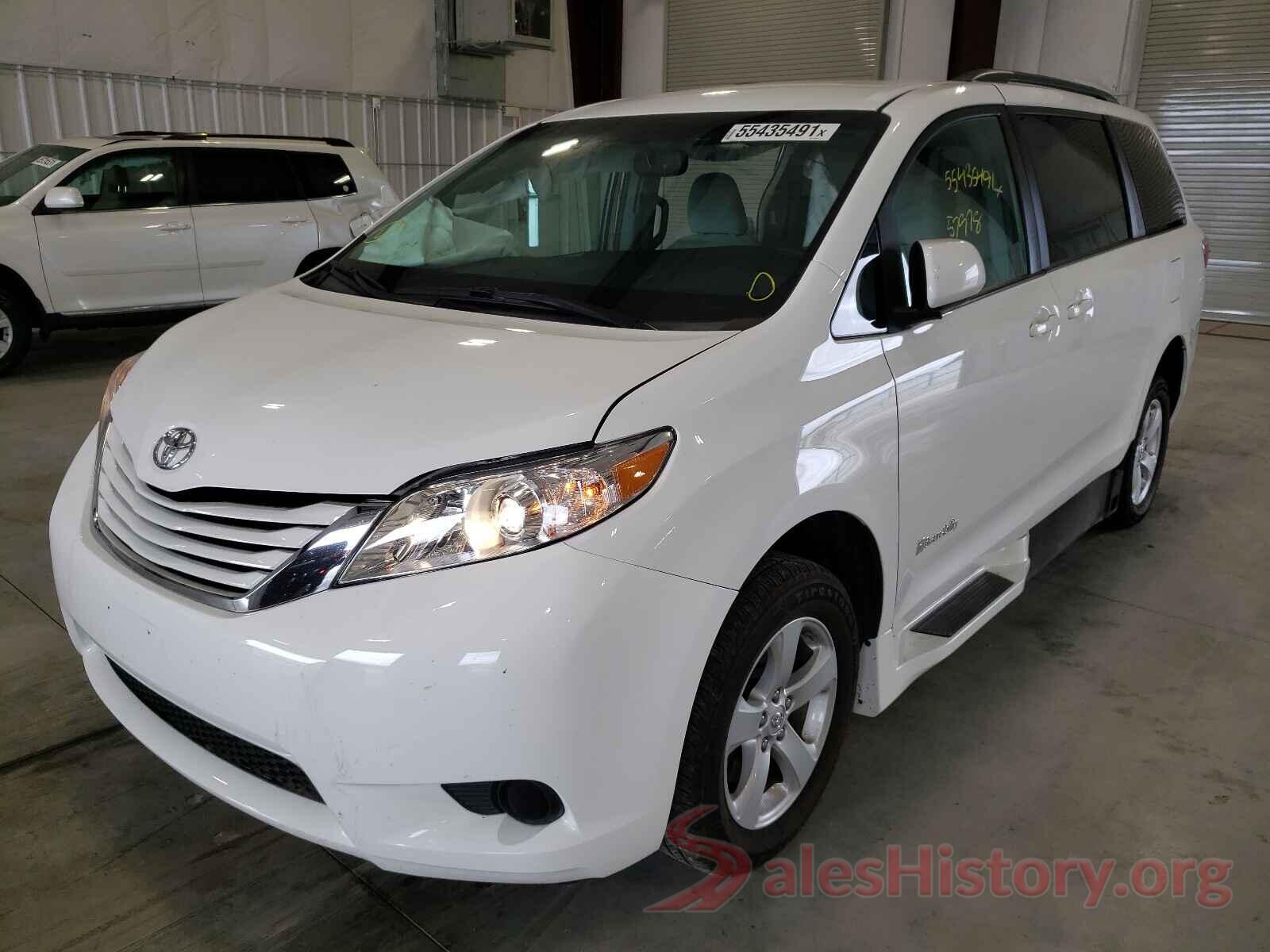 5TDKZ3DC5HS837601 2017 TOYOTA SIENNA