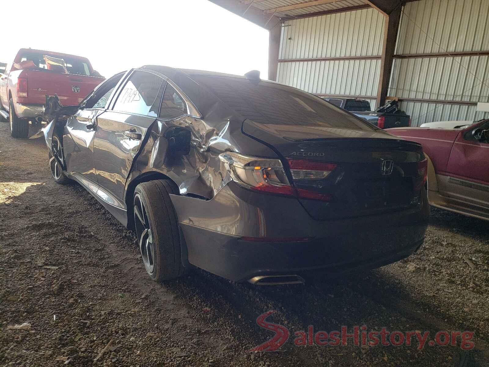 1HGCV2F31JA040385 2018 HONDA ACCORD