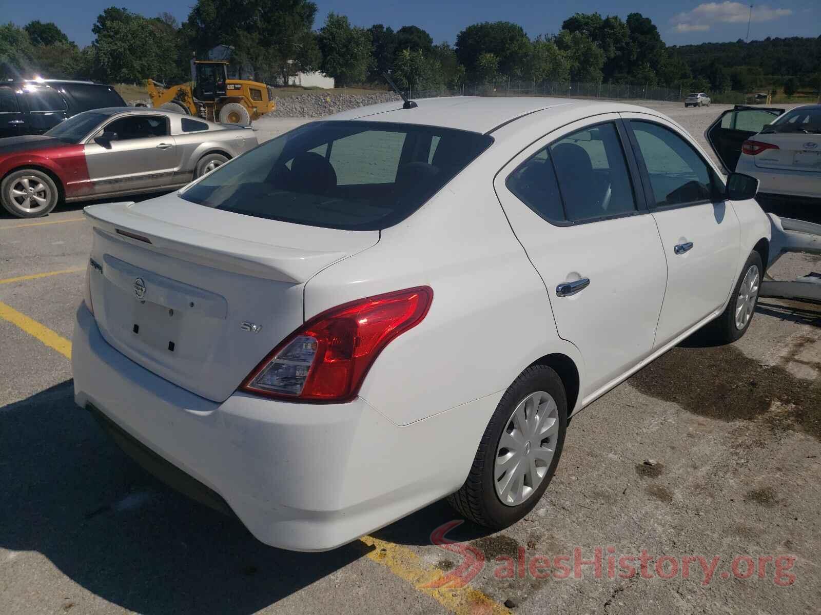 3N1CN7AP7JL876560 2018 NISSAN VERSA