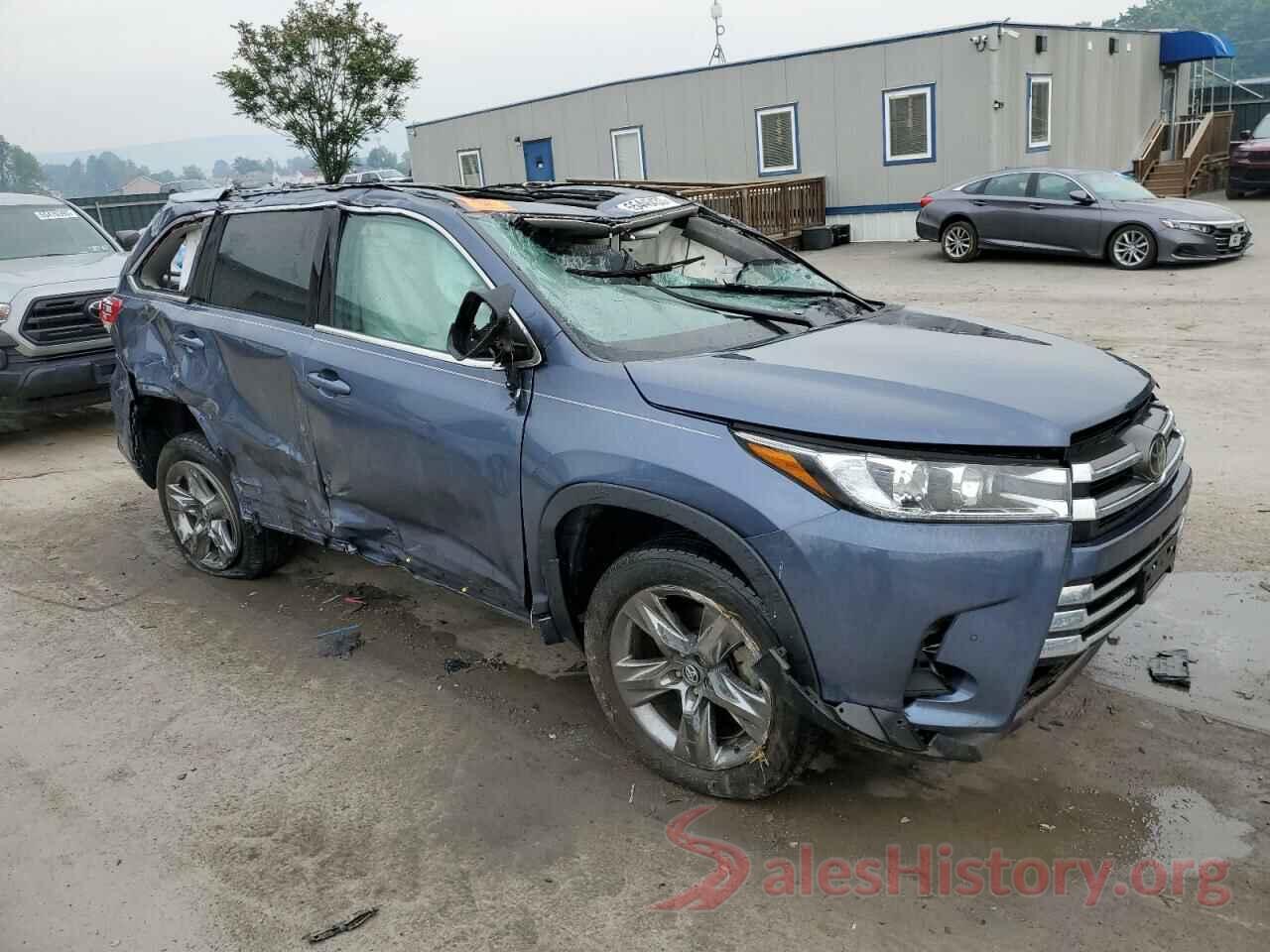 5TDDZRFH5JS852819 2018 TOYOTA HIGHLANDER