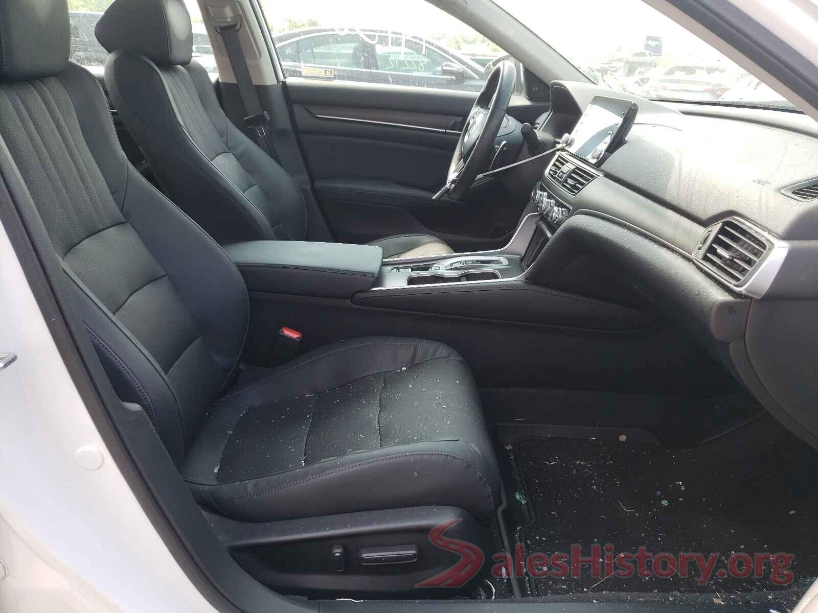 1HGCV2F68JA030656 2018 HONDA ACCORD