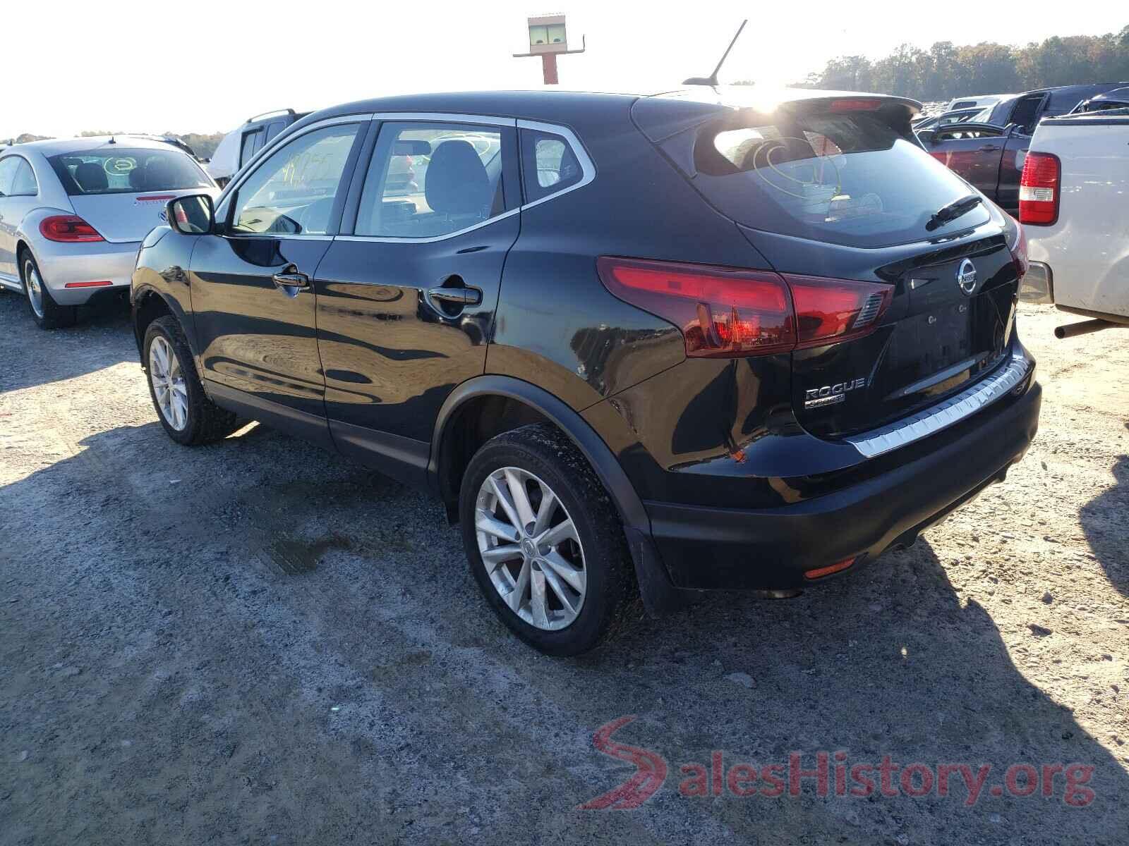 JN1BJ1CR8JW266437 2018 NISSAN ROGUE