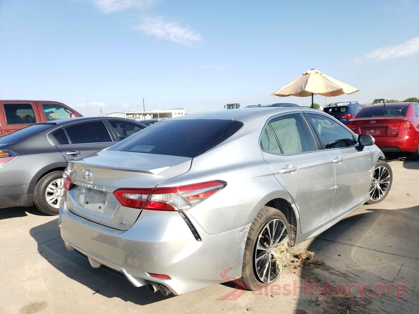 JTNB11HK2J3047561 2018 TOYOTA CAMRY