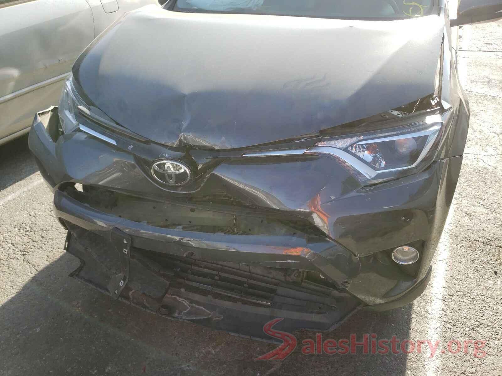 2T3WFREV1JW510615 2018 TOYOTA RAV4