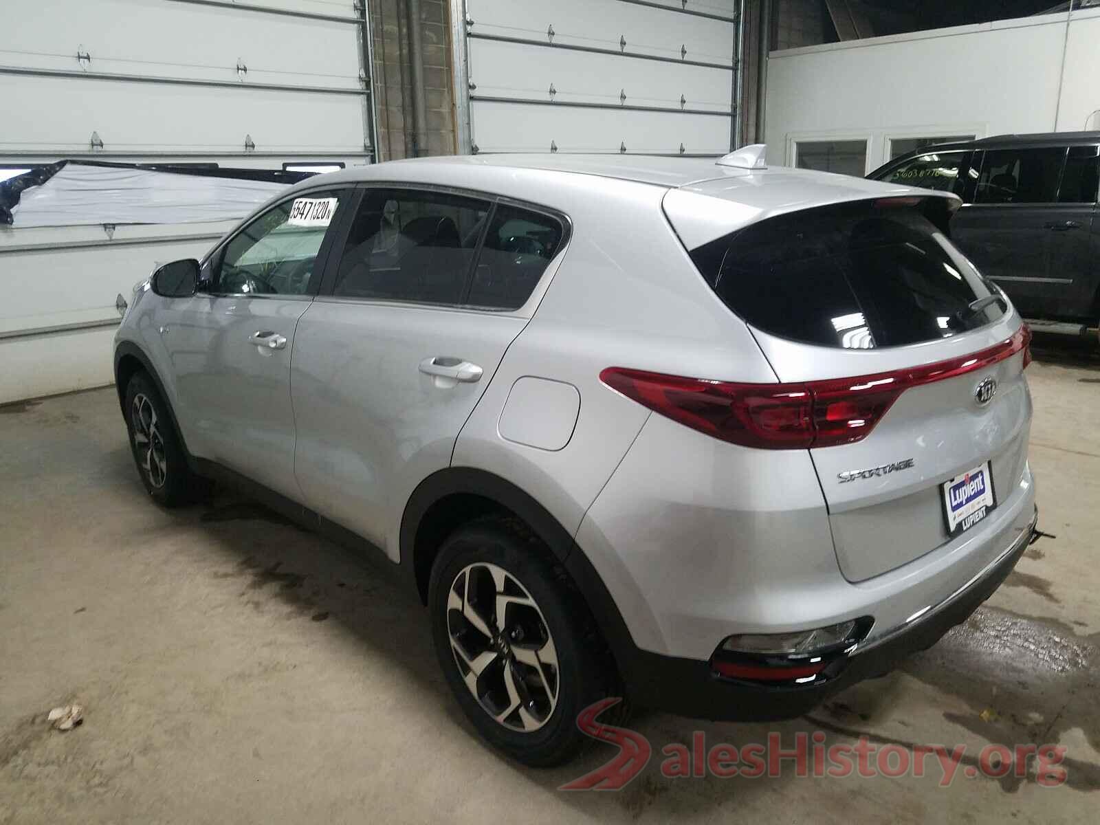 KNDPMCAC0M7861351 2021 KIA SPORTAGE