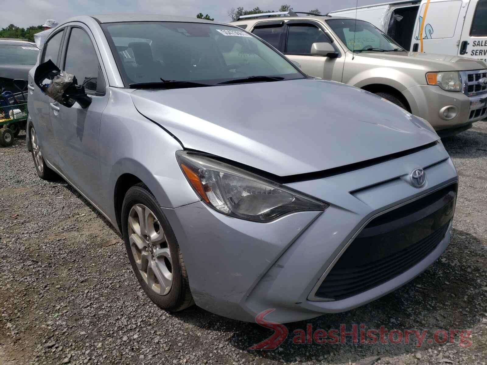 3MYDLBYV5HY158891 2017 TOYOTA YARIS