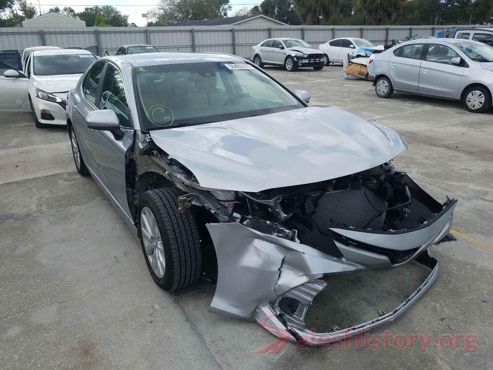 4T1B11HK2JU009984 2018 TOYOTA CAMRY