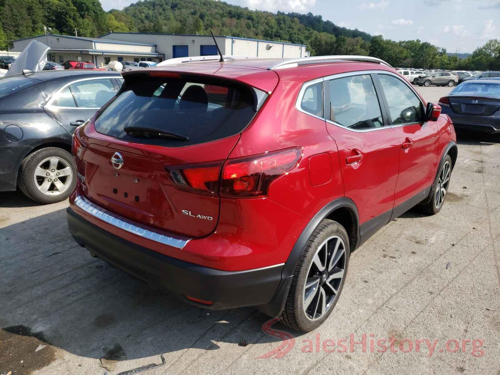 JN1BJ1CR8HW121019 2017 NISSAN ROGUE