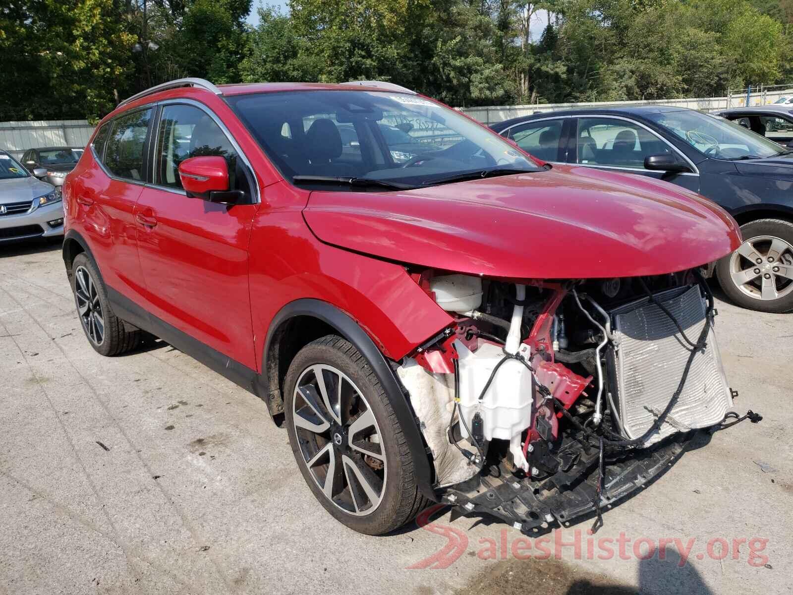 JN1BJ1CR8HW121019 2017 NISSAN ROGUE