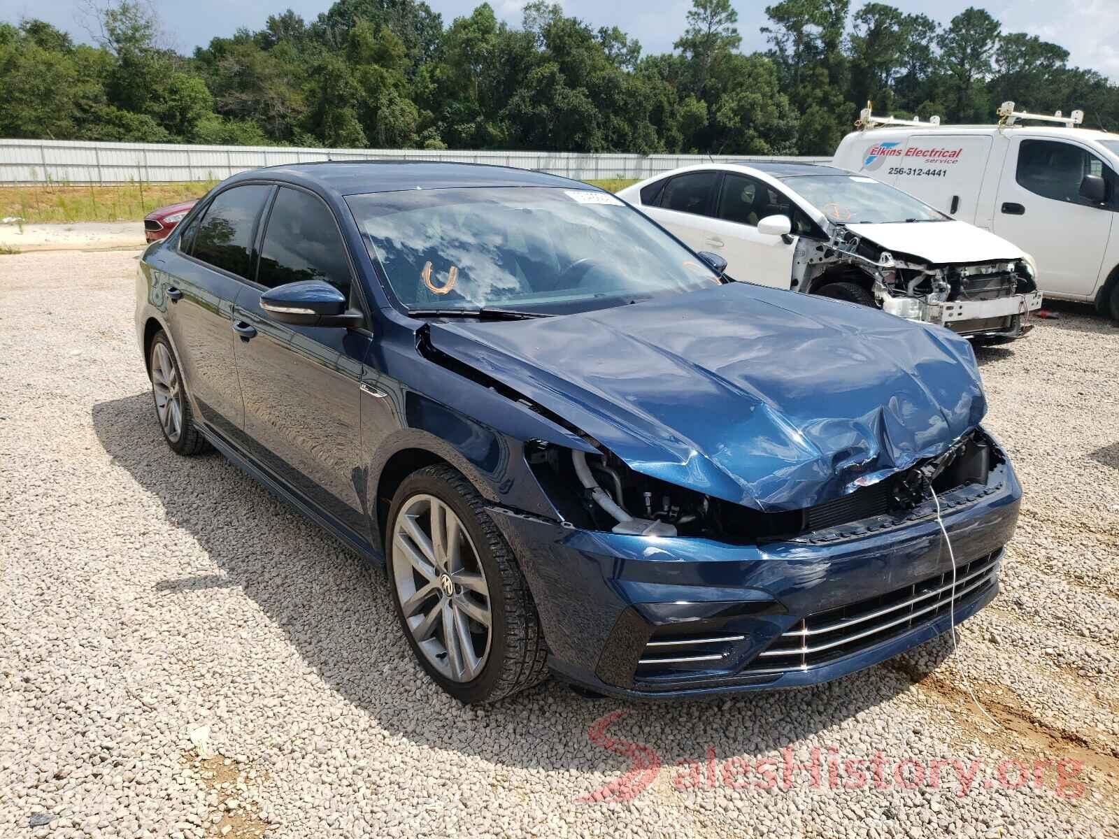 1VWAA7A32JC023957 2018 VOLKSWAGEN PASSAT