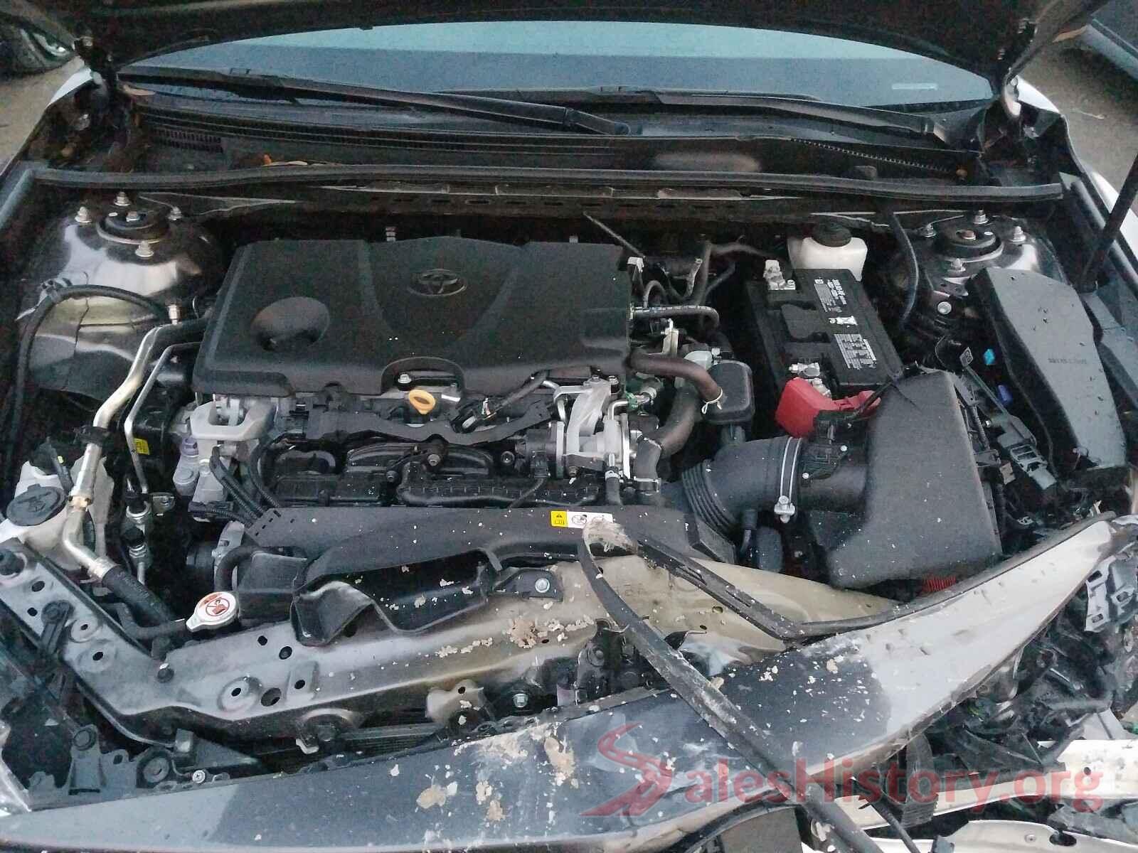 4T1B11HK8JU139901 2018 TOYOTA CAMRY