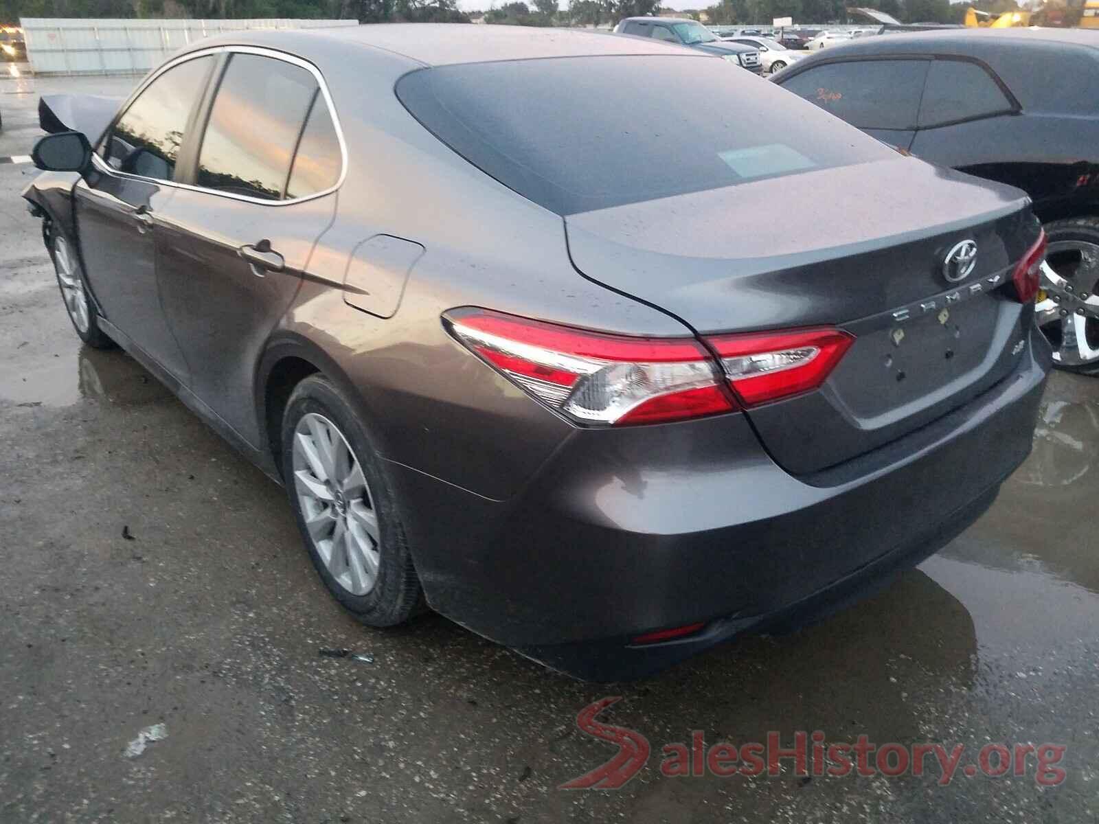 4T1B11HK8JU139901 2018 TOYOTA CAMRY