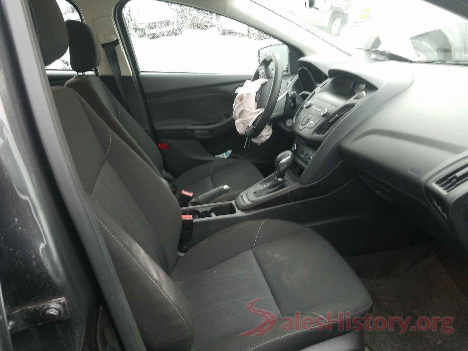 1FADP3F25JL276672 2018 FORD FOCUS