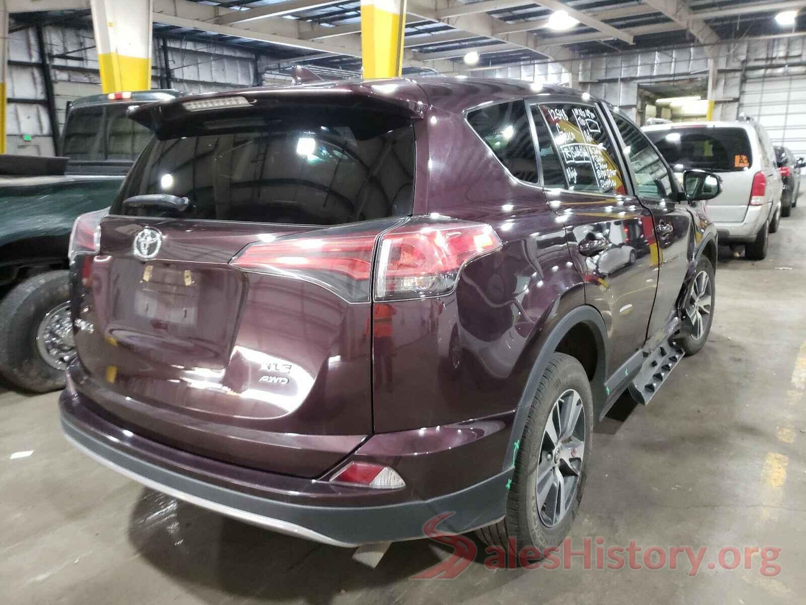 2T3RFREV4JW808265 2018 TOYOTA RAV4