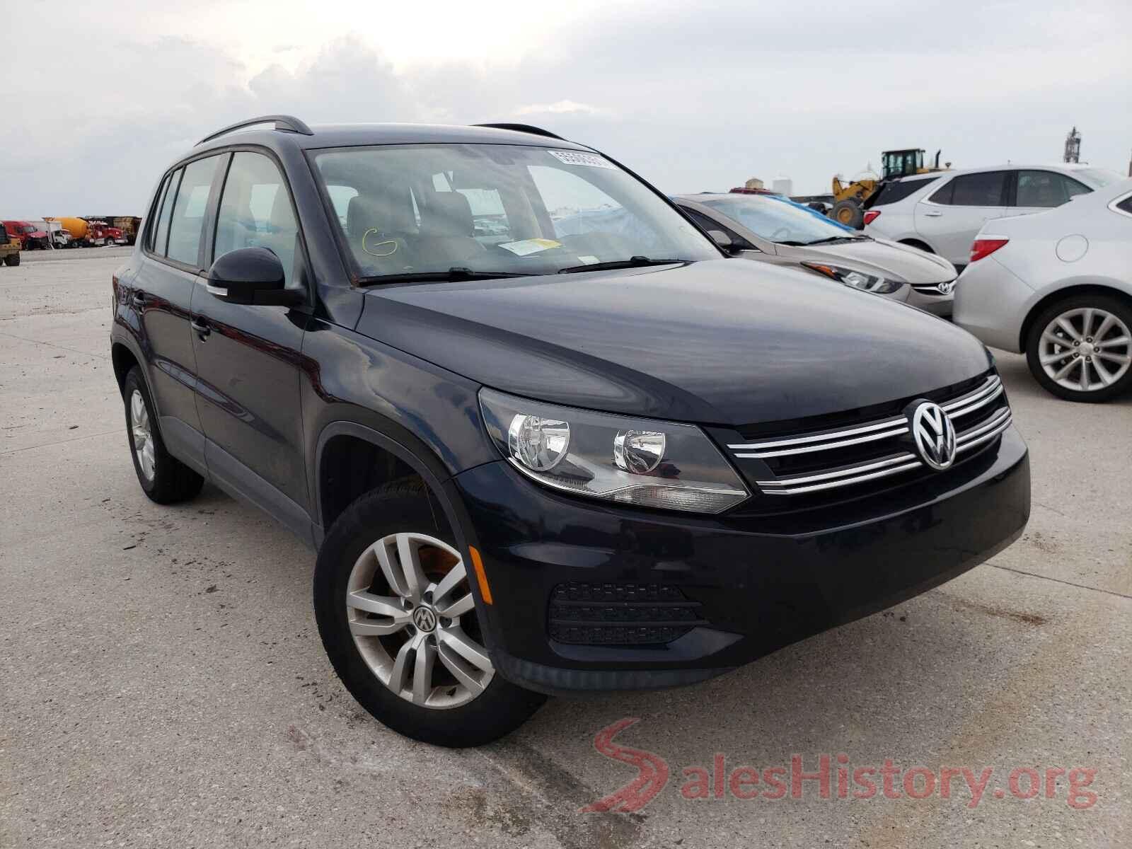 WVGAV7AX7HK024396 2017 VOLKSWAGEN TIGUAN