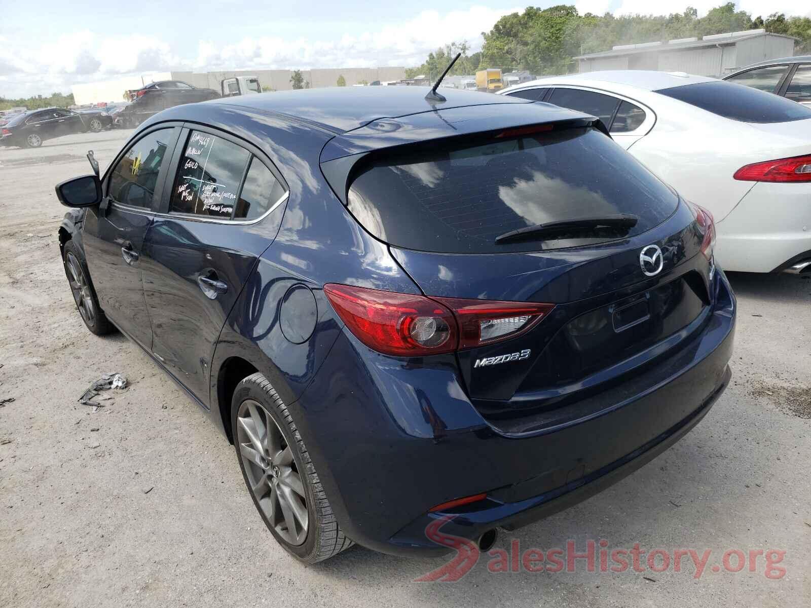 3MZBN1L3XJM262285 2018 MAZDA 3