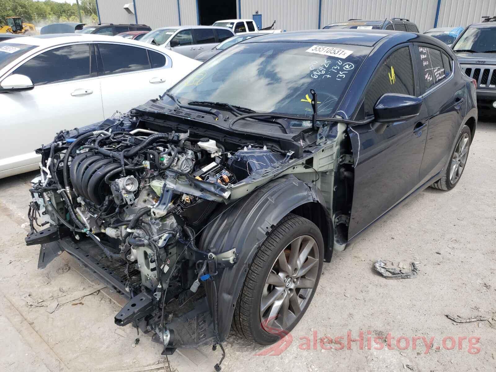 3MZBN1L3XJM262285 2018 MAZDA 3