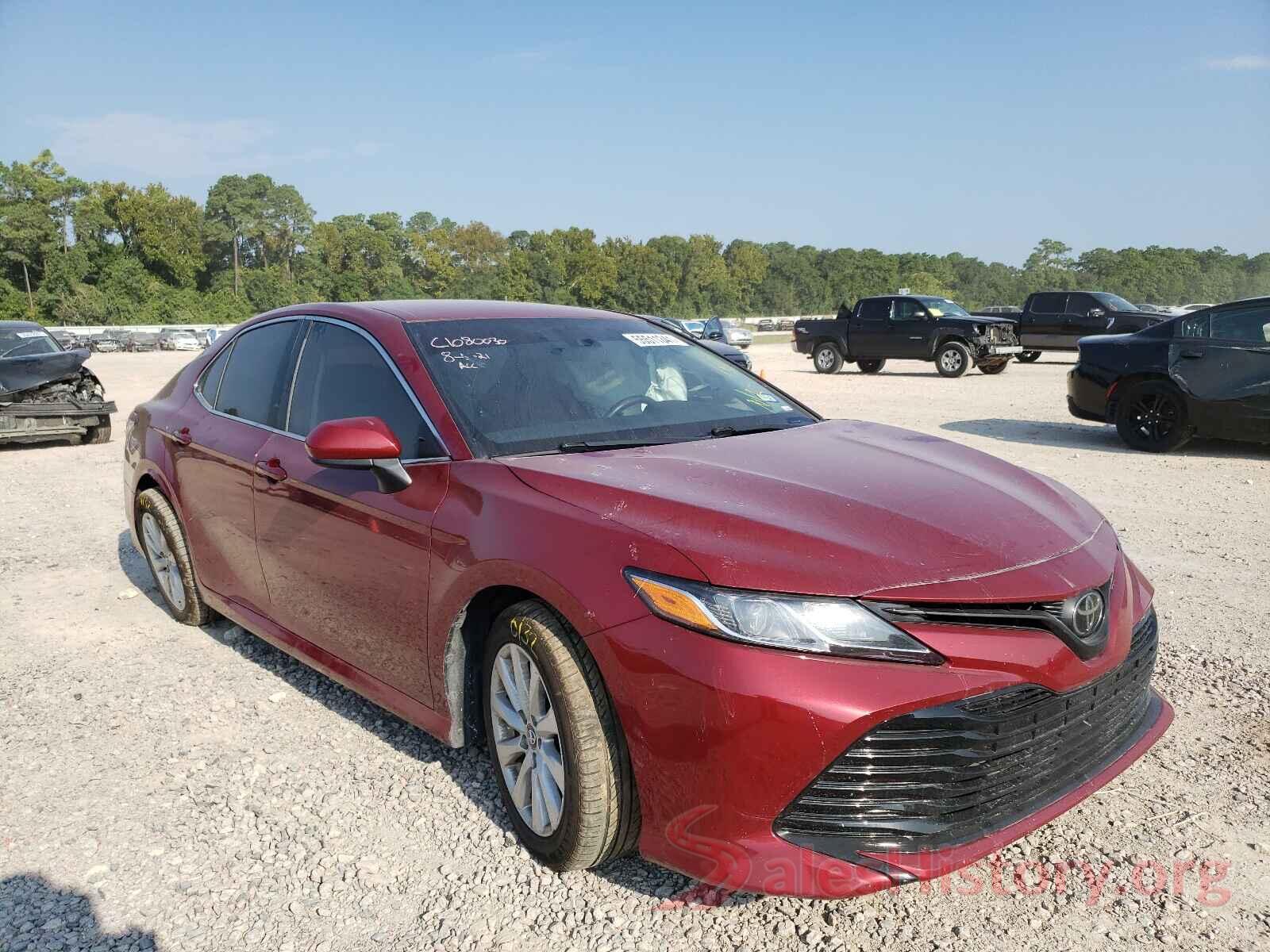 4T1B11HK4KU258692 2019 TOYOTA CAMRY