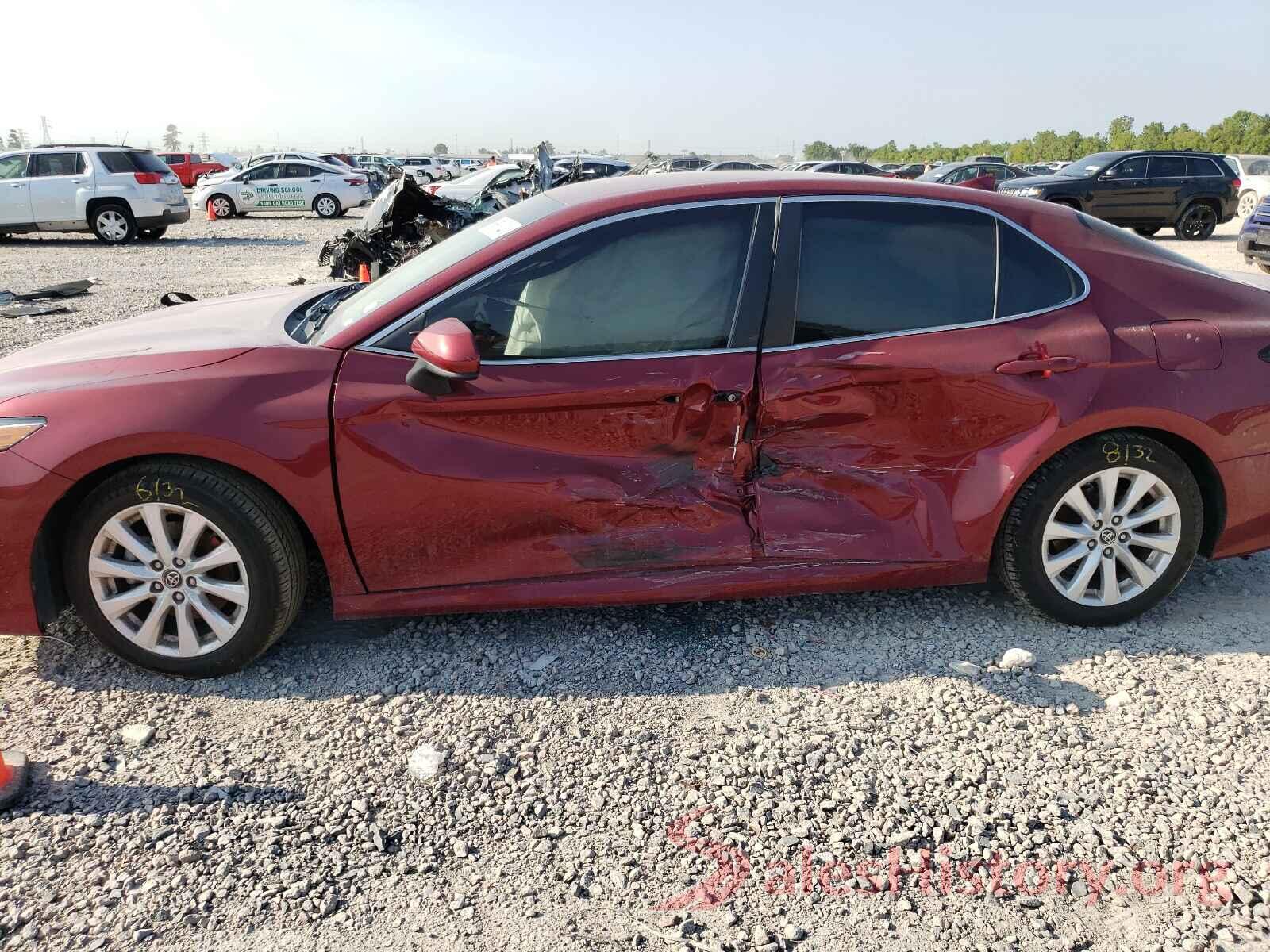 4T1B11HK4KU258692 2019 TOYOTA CAMRY