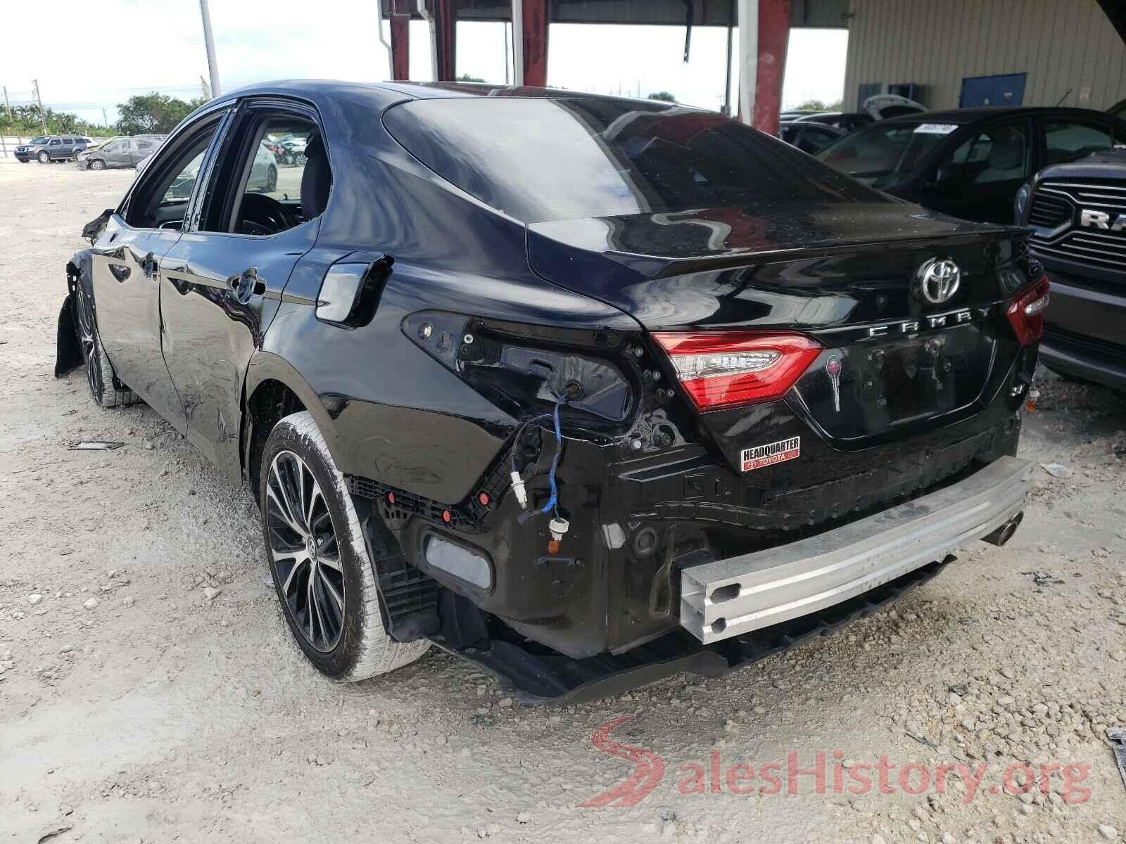 4T1B11HK7JU544521 2018 TOYOTA CAMRY