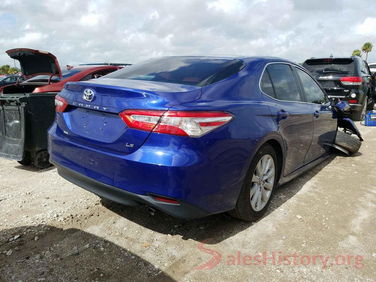 4T1B11HK5JU590204 2018 TOYOTA CAMRY