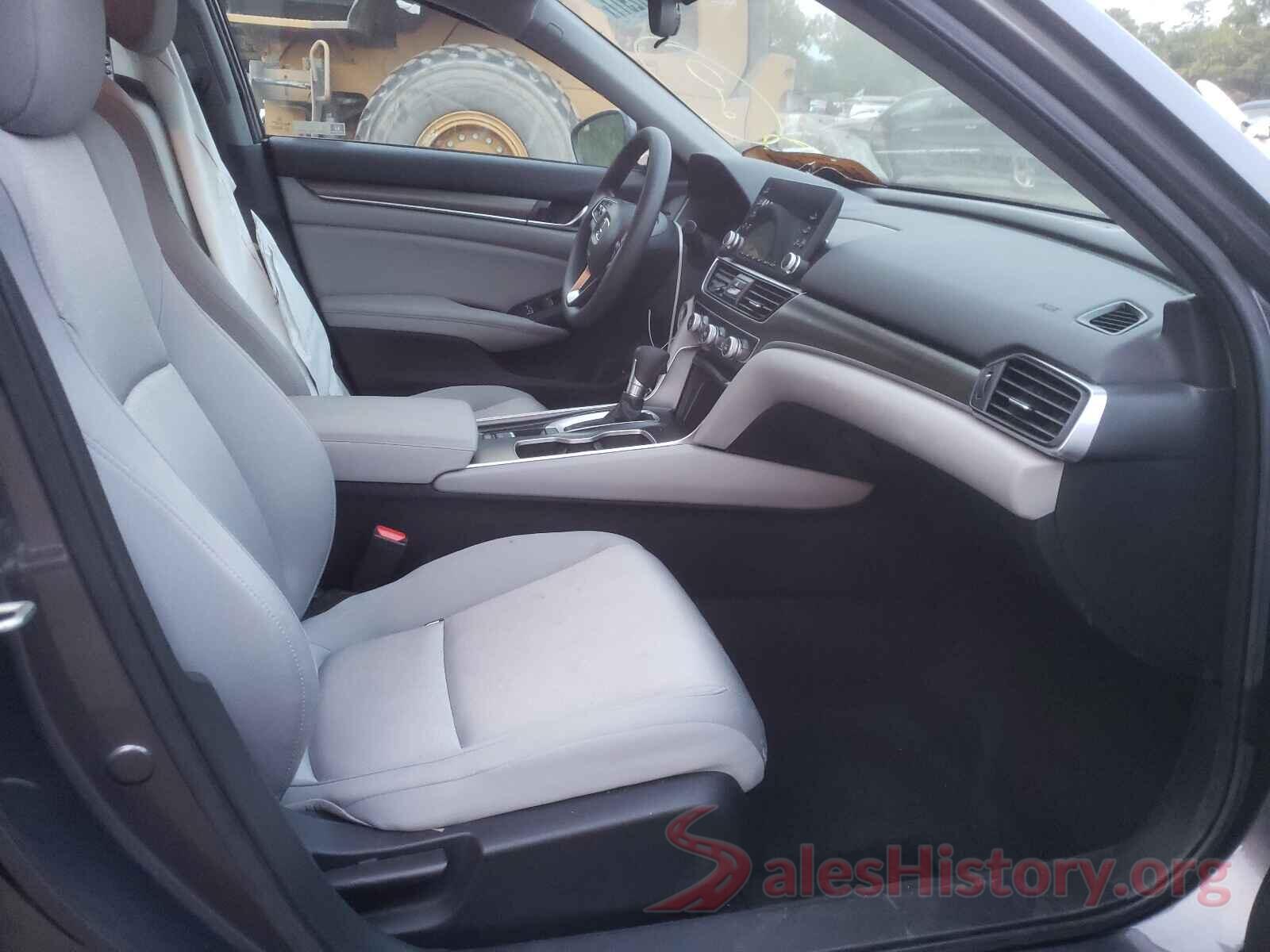 1HGCV1F11KA100272 2019 HONDA ACCORD