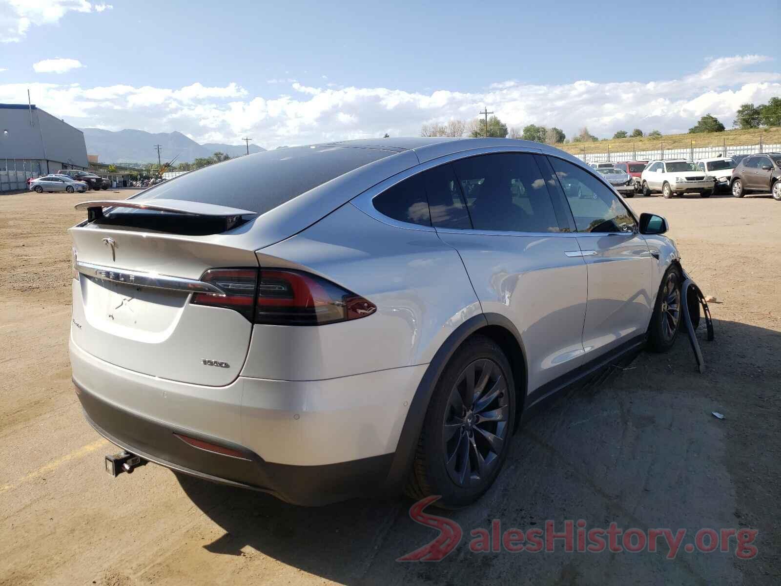 5YJXCAE26JF123083 2018 TESLA MODEL X