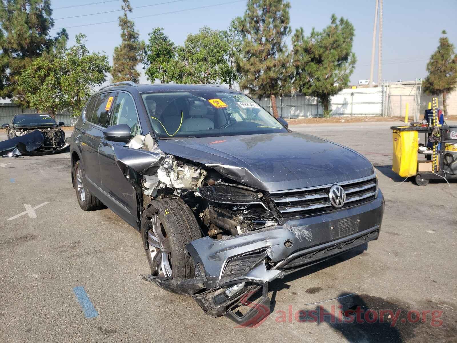 3VV5B7AX1JM128140 2018 VOLKSWAGEN TIGUAN