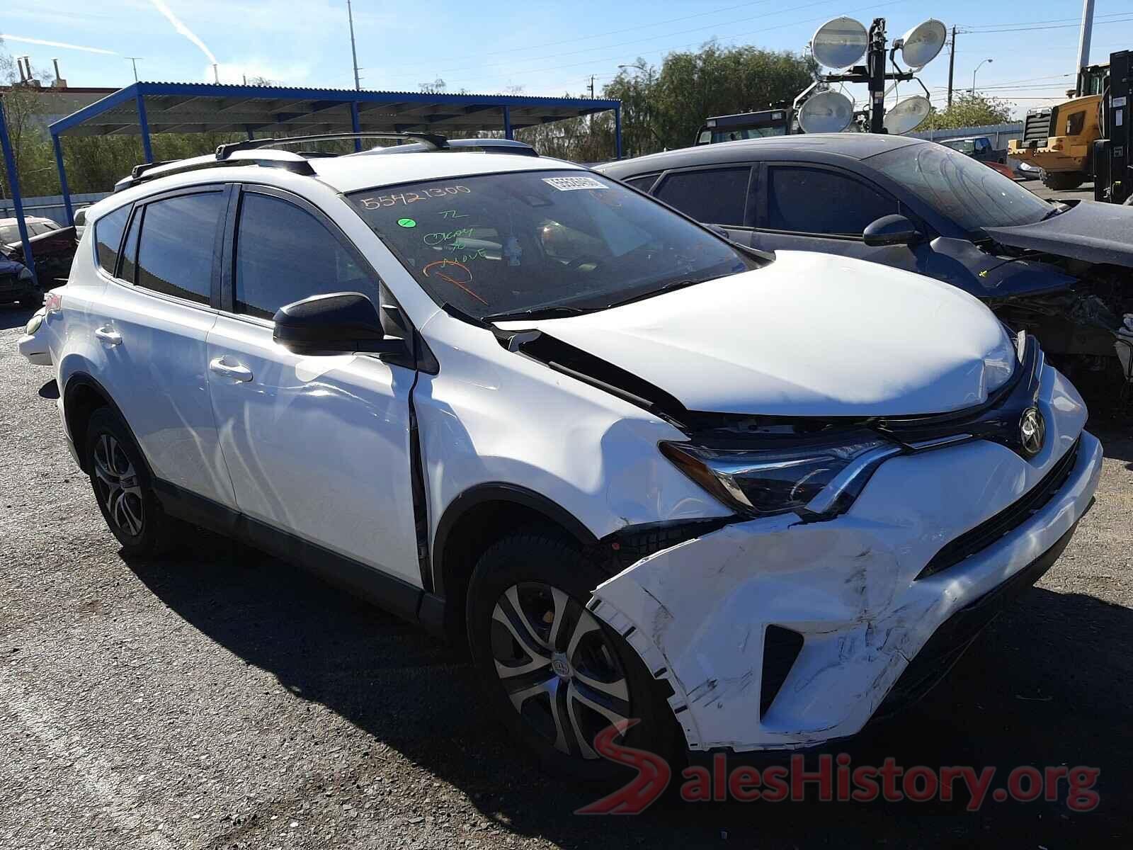 JTMZFREV8HJ712034 2017 TOYOTA RAV4