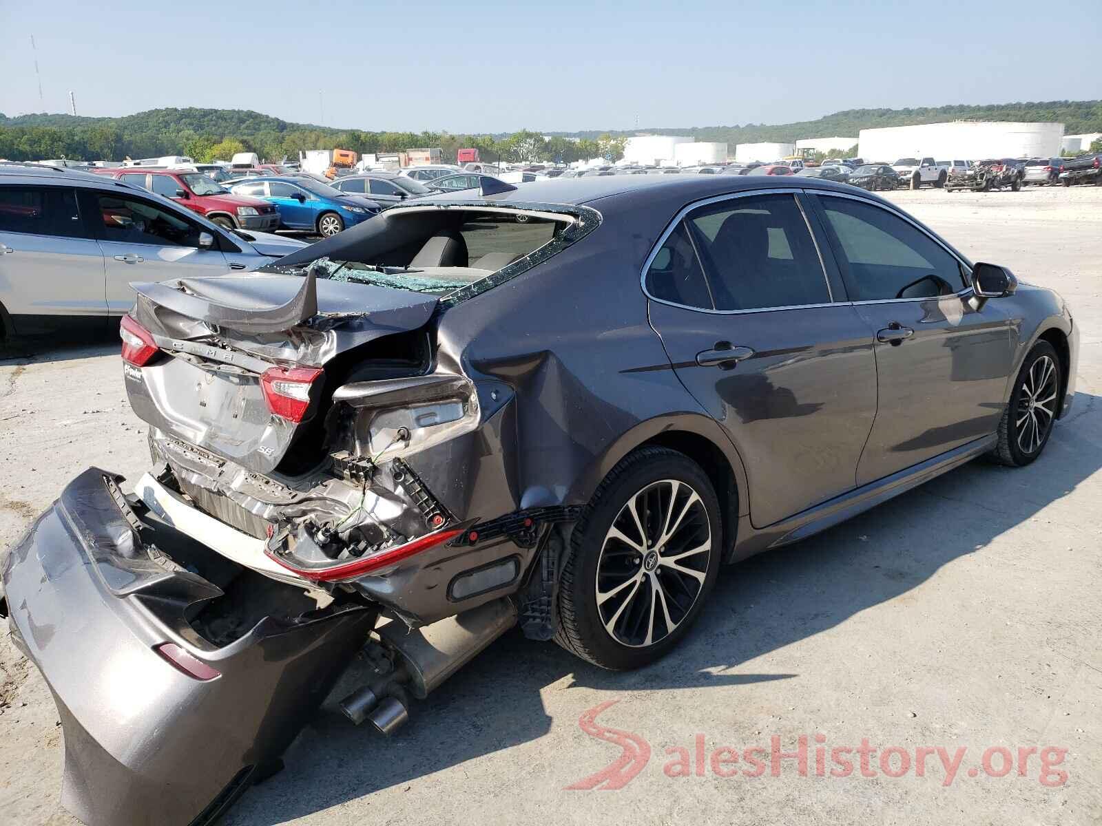 4T1B11HK0KU207982 2019 TOYOTA CAMRY