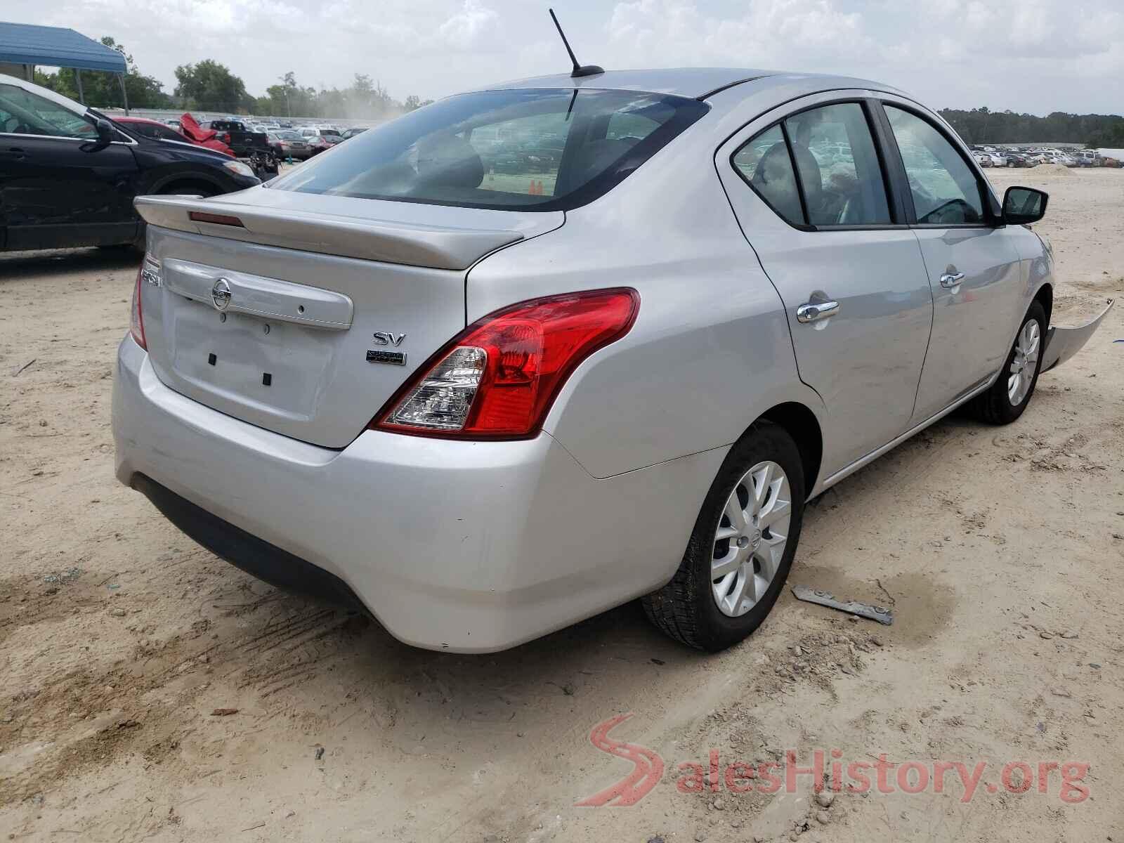 3N1CN7APXJL866010 2018 NISSAN VERSA