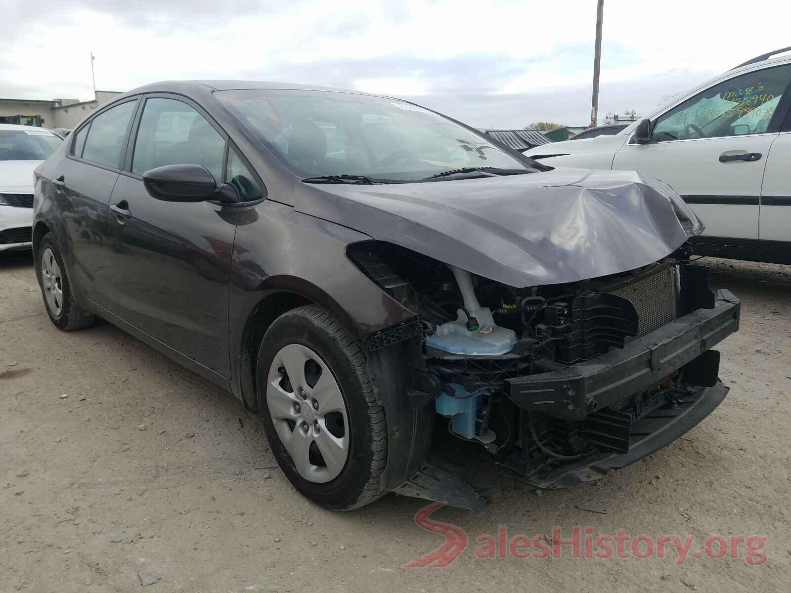 3KPFK4A77HE134322 2017 KIA FORTE