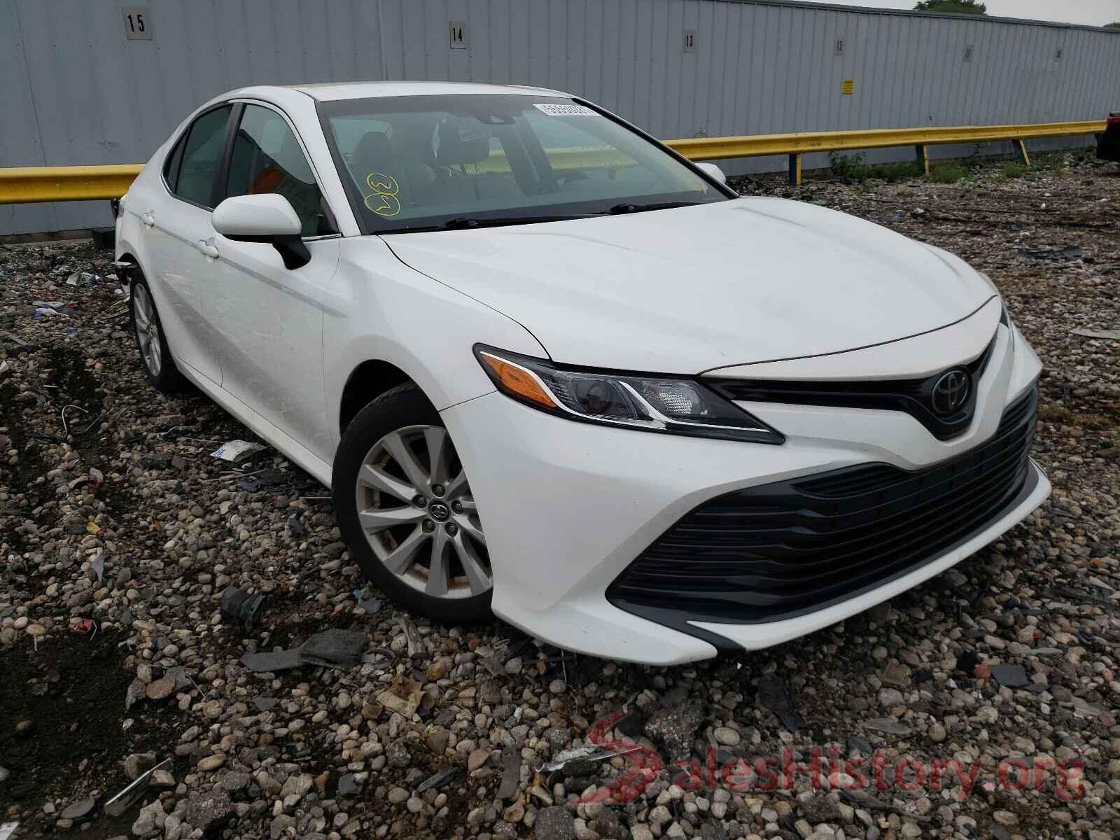 4T1B11HK6JU596870 2018 TOYOTA CAMRY