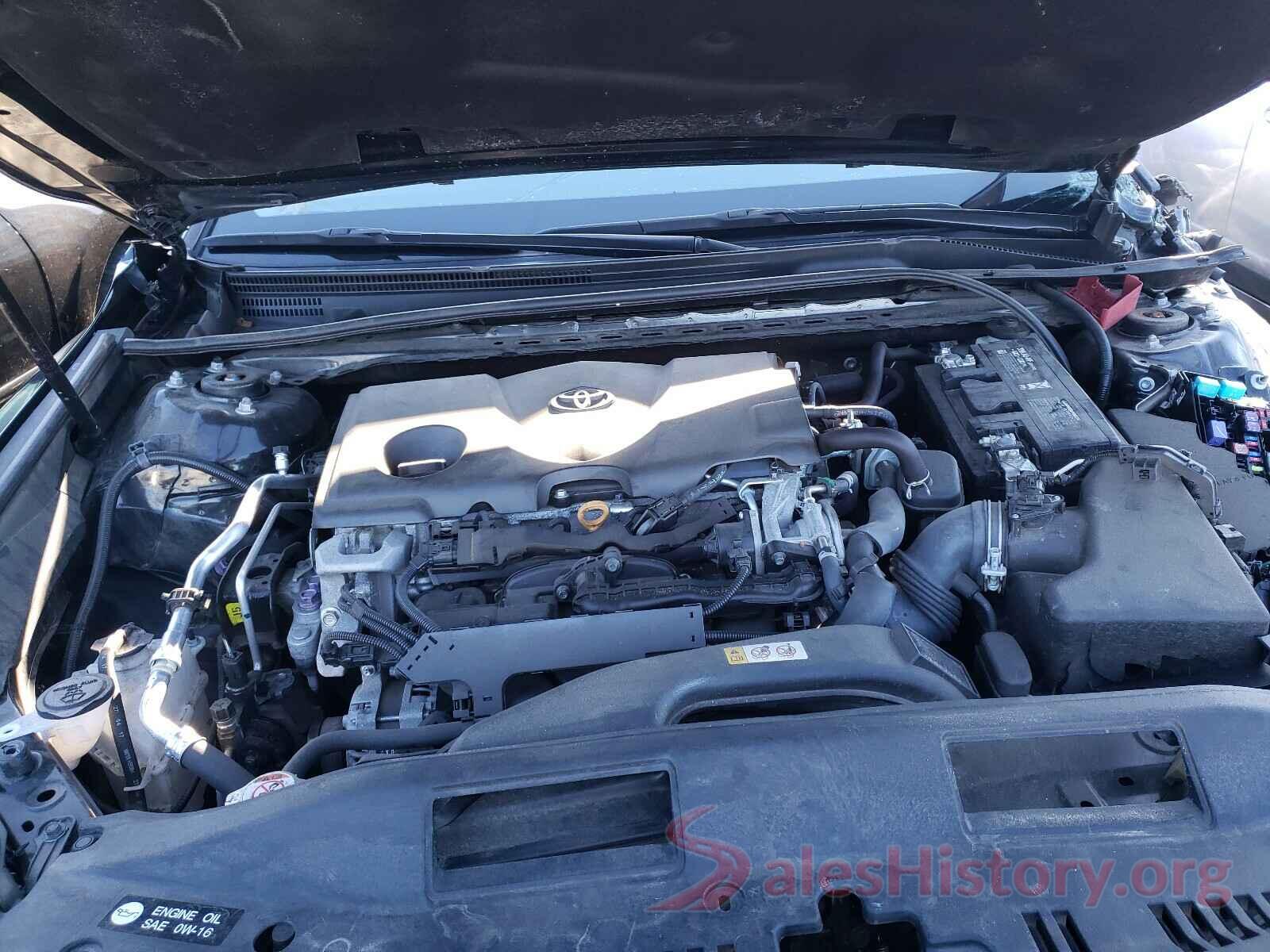 4T1B11HK2JU528789 2018 TOYOTA CAMRY