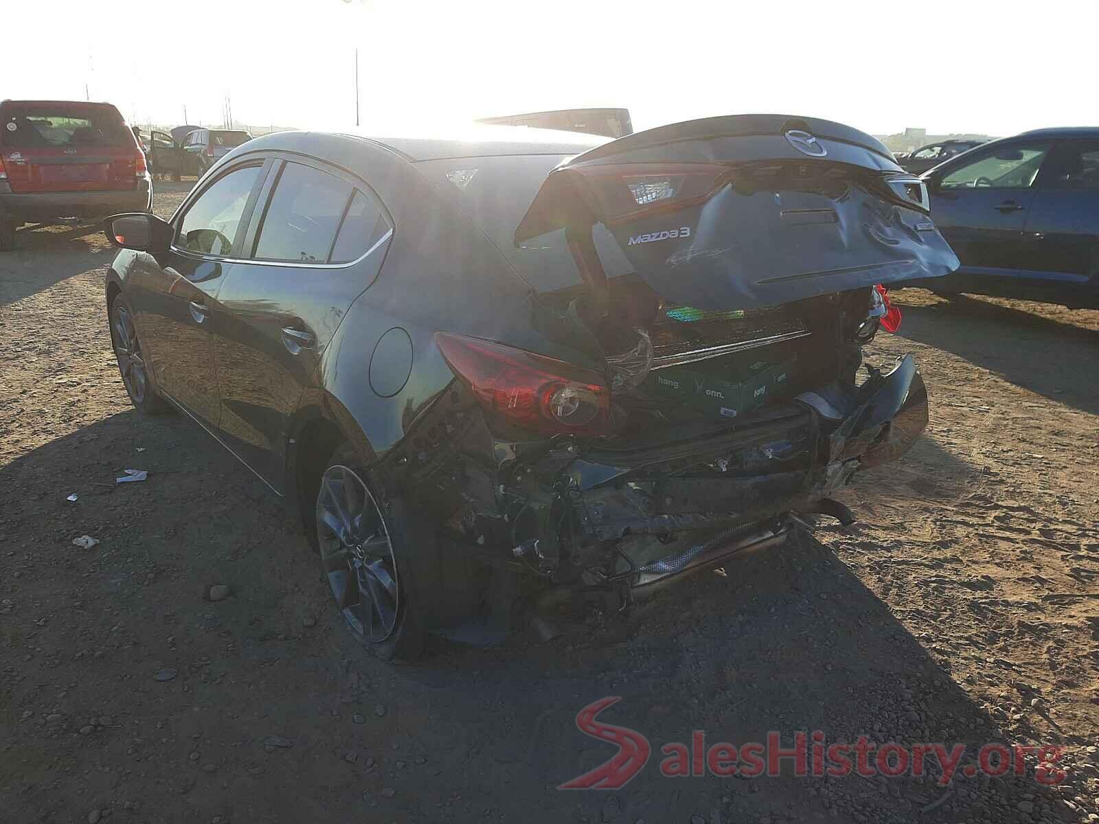 3MZBN1V32JM271804 2018 MAZDA 3