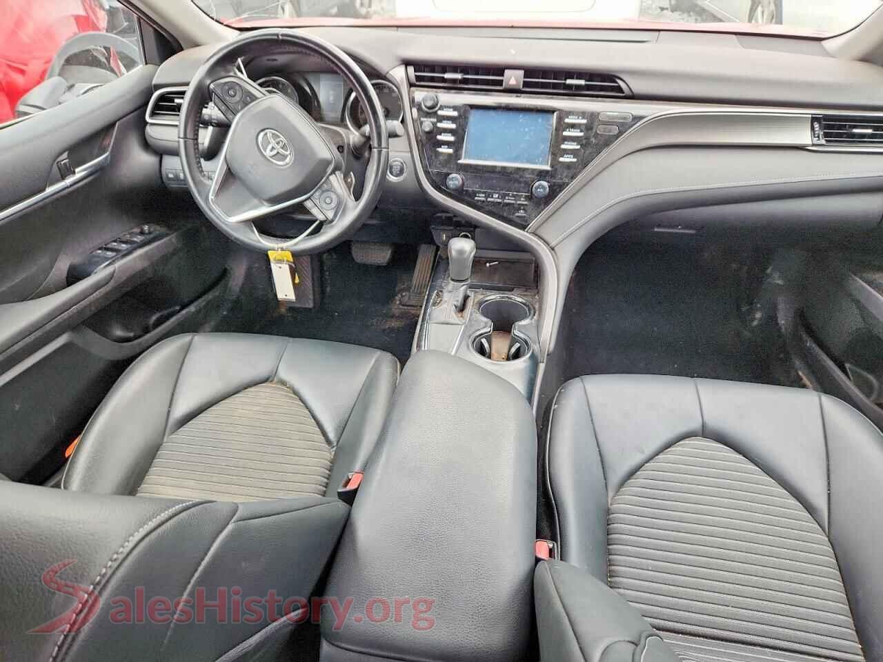 2019 TOYOTA CAMRY VIN 4T1B11HK7KU252823, interior dashboard