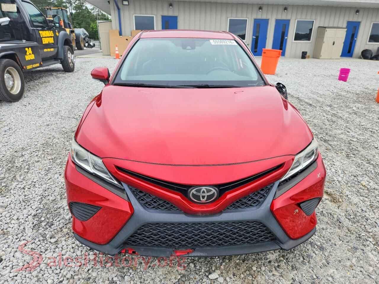 2019 TOYOTA CAMRY VIN 4T1B11HK7KU252823, rear view